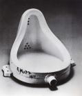 Прикрепленное изображение: 800px-Marcel_Duchamp.jpg