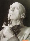 Прикрепленное изображение: Aleister_Crowley_old_and_with_pipe.jpg